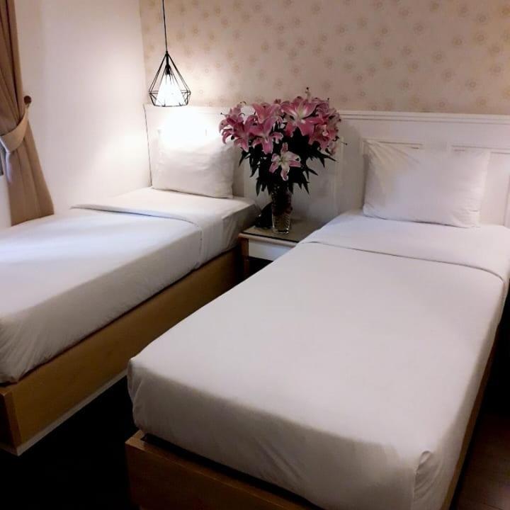 Khach San A83Hotel Ханой Екстериор снимка